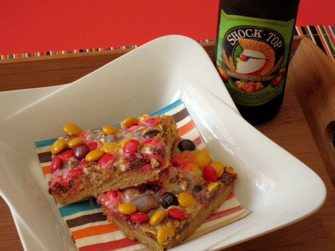 Pumpkin Caramel Apple Magic Bars | Shake Bake and Party