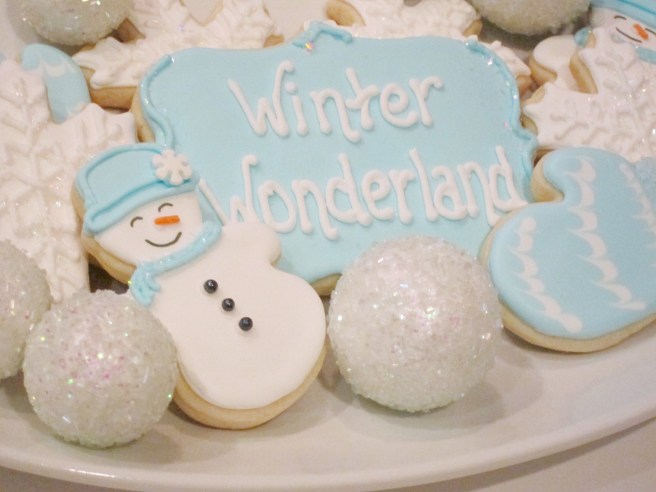 Snowmen, Snowflake and Mitten Cookies | Shake Bake and Party