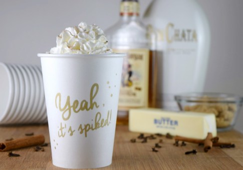 Hot Buttered RumChata is the perfect drink to warm you up on a cold winter night! #cocktails #rum #slowcooker