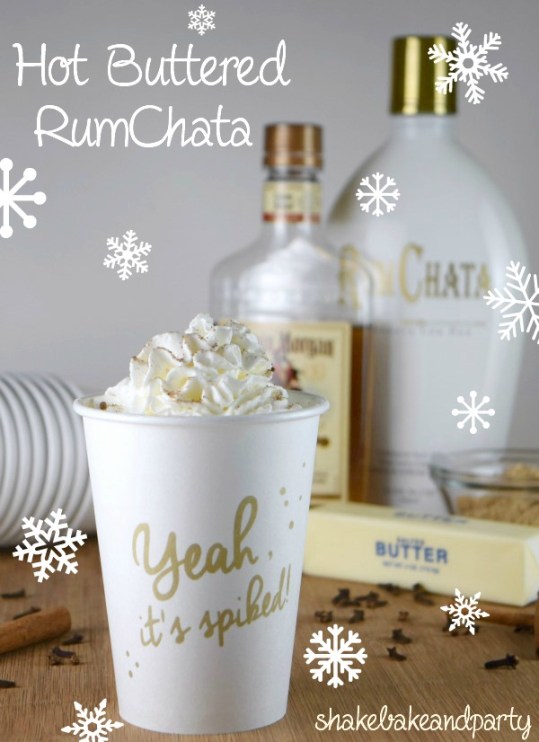 This Hot Buttered RumChata is the perfect drink to warm you up on a cold winter's night! #rum #rumchata #slowcooker #drinkrecipe