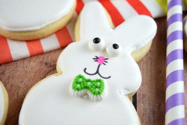 Bowtie Bunny Cookie | Shake Bake and Party